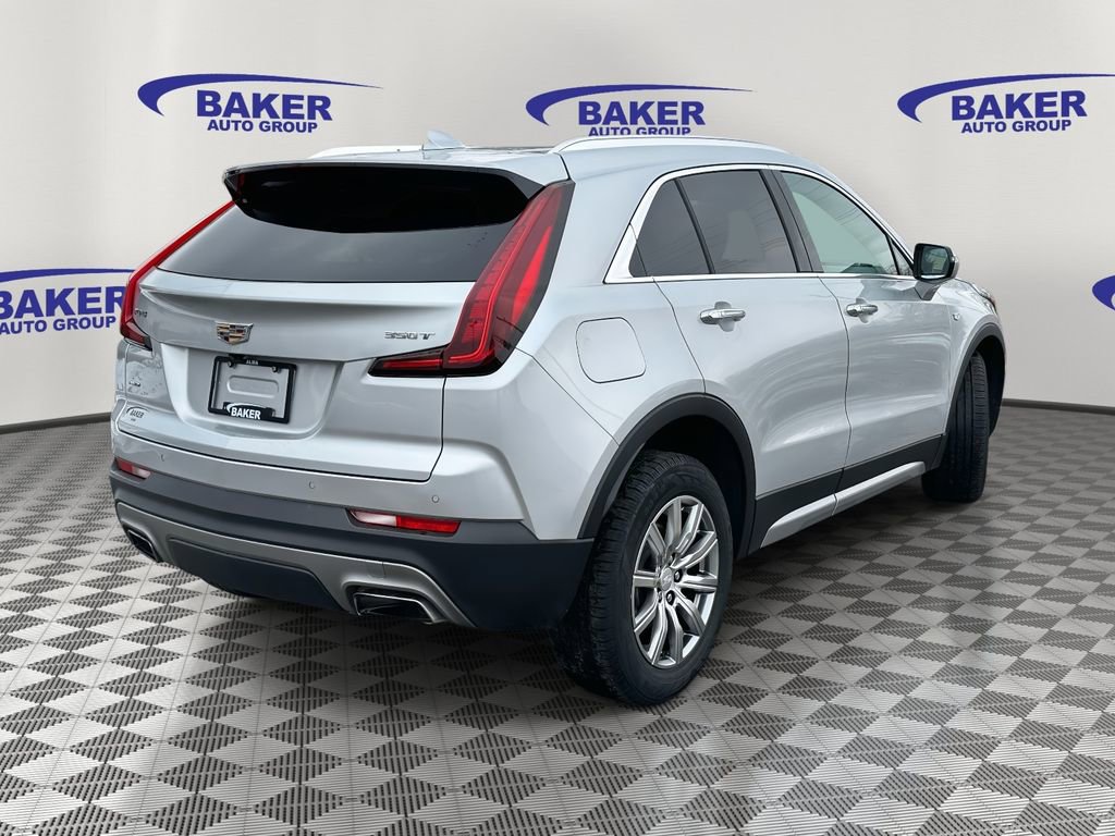 Used 2021 Cadillac XT4 Premium Luxury w/ Cold Weather Package AWD/4WD image 2