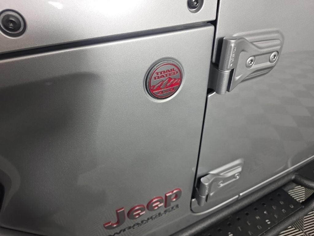 Used 2021 Jeep Wrangler Unlimited Rubicon AWD/4WD image 11