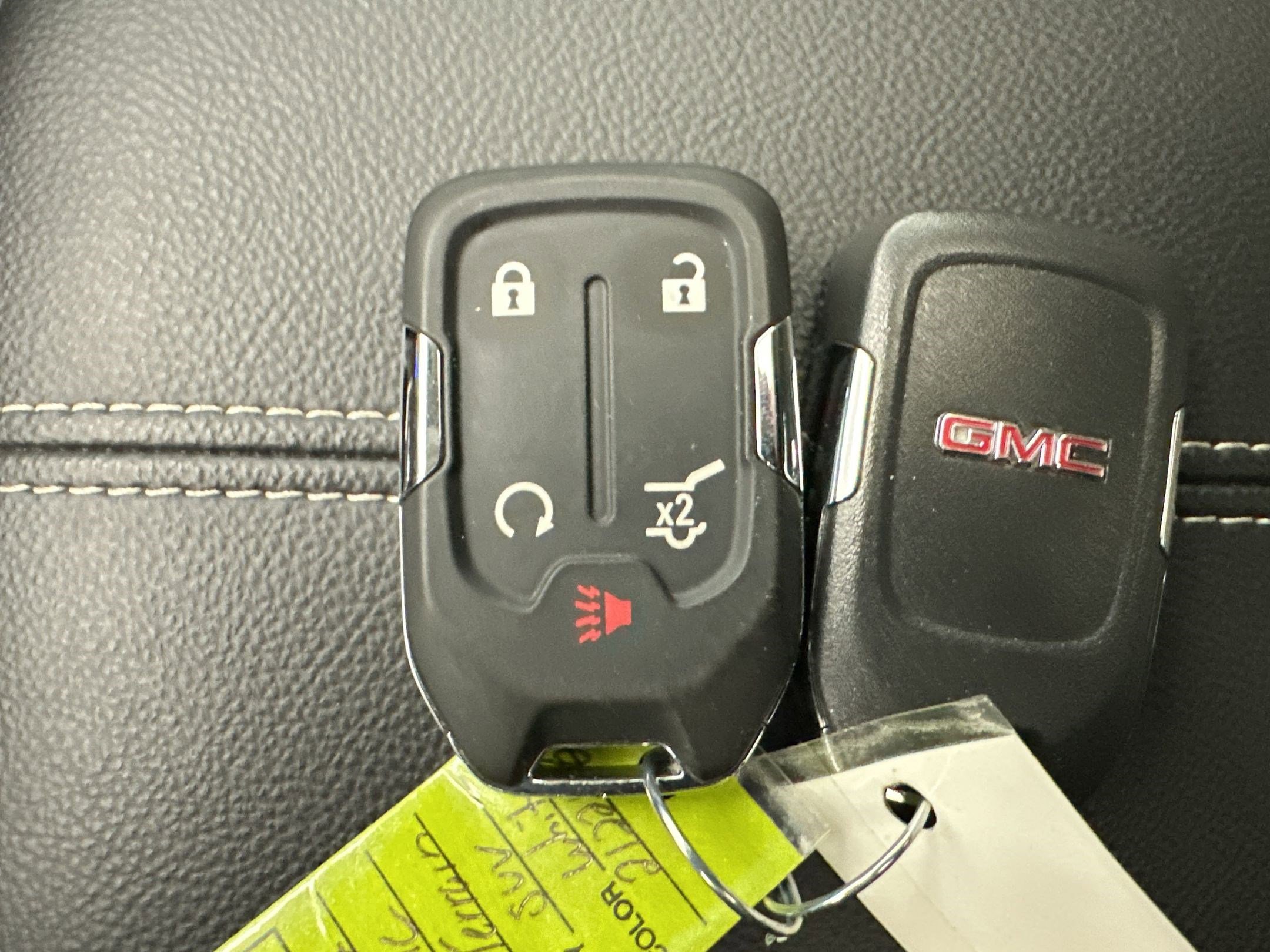 Certified 2022 GMC Terrain Denali w/ Denali Premium Package AWD/4WD image 33