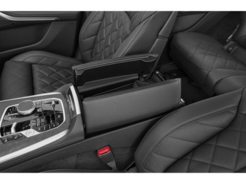 Used 2026 BMW X7 xDrive40i w/ M Sport Package AWD/4WD image 16