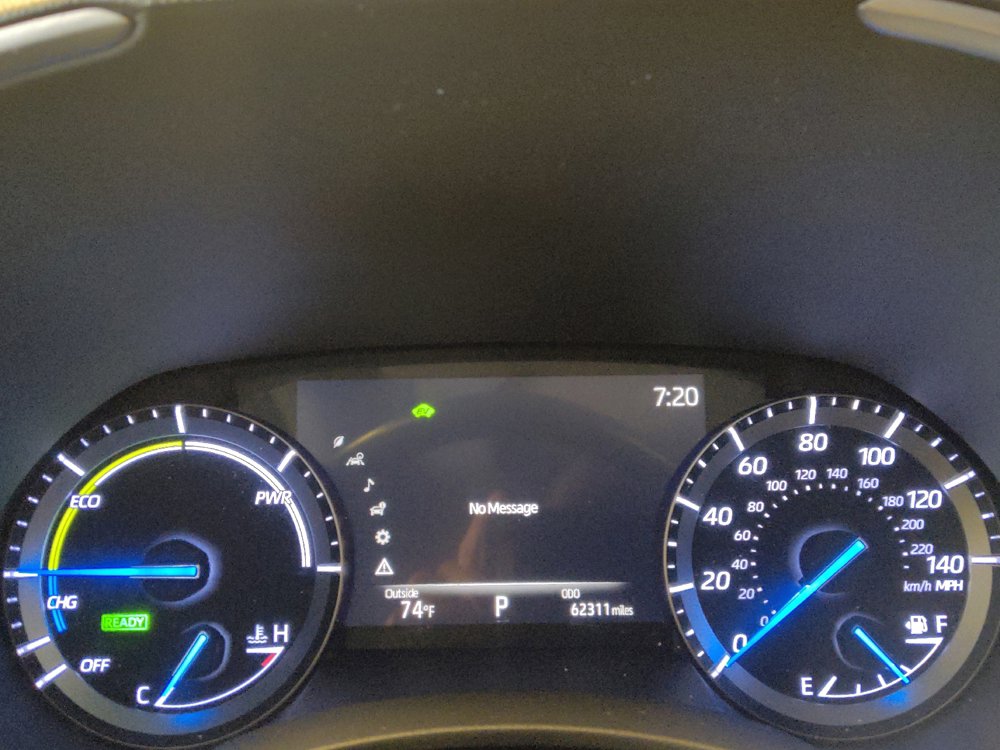 Used 2020 Toyota Highlander XLE AWD/4WD image 23