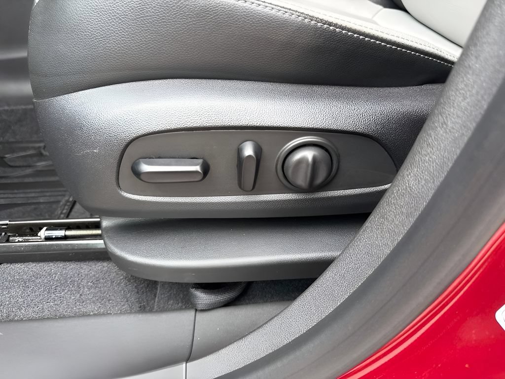 Used 2020 Chevrolet Equinox Premier AWD/4WD image 10