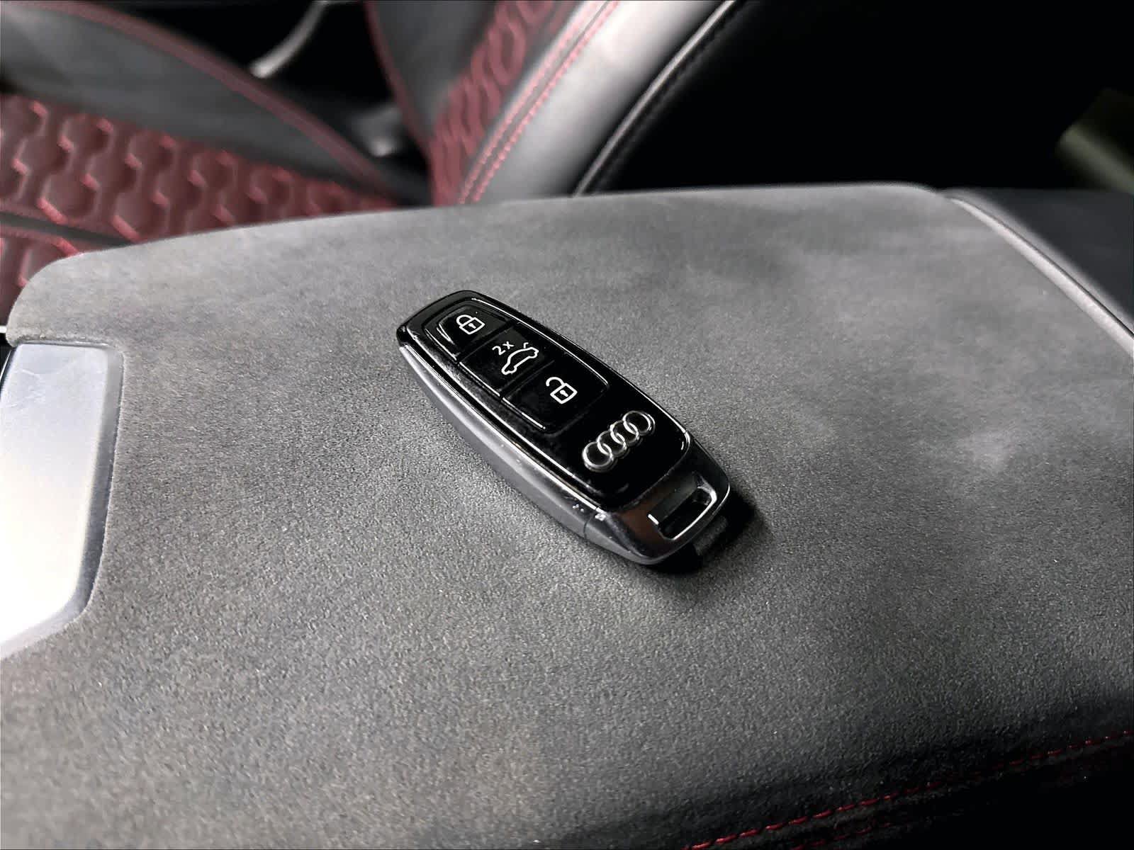 Used 2024 Audi RS 6 performance AWD/4WD image 13