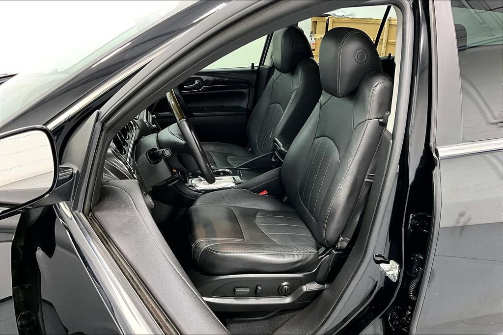 Used 2017 Buick Enclave Leather AWD/4WD image 31