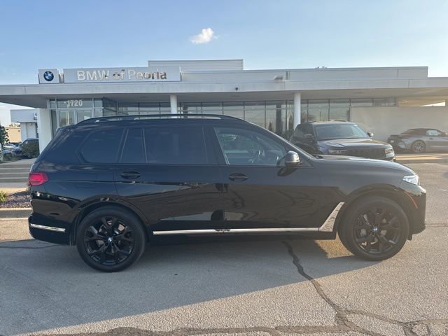 Used 2021 BMW X7 xDrive40i w/ Cold Weather Package image 4
