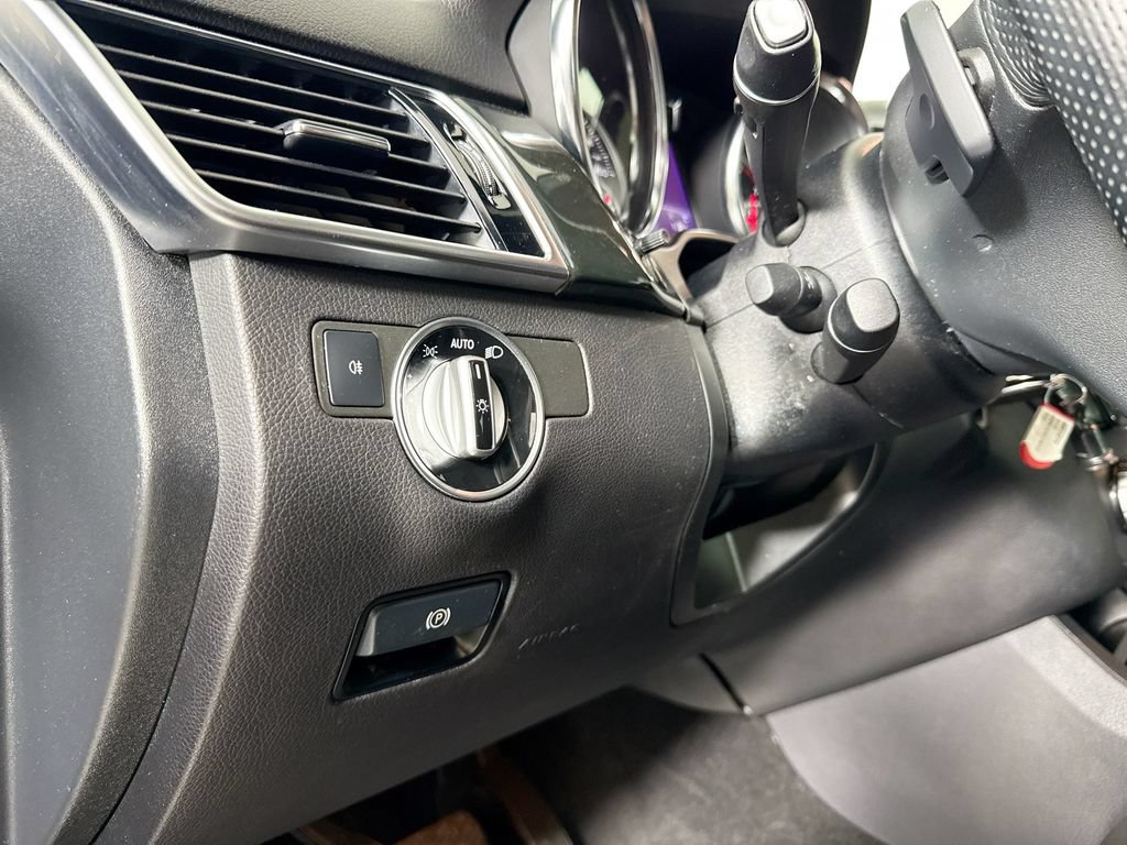 Used 2018 Mercedes-Benz GLE 350 w/ Premium 1 Package image 10