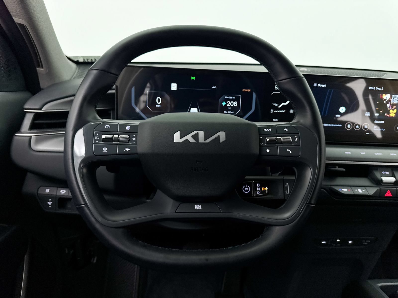 Certified 2024 Kia EV9 Light Long Range RWD image 3