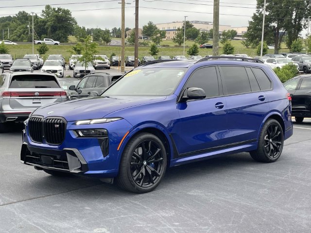Used 2023 BMW X7 M60i w/ Executive Package AWD/4WD image 3