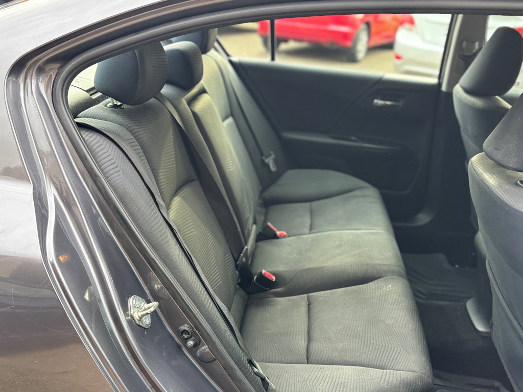 Used 2011 Subaru Outback 2.5i Limited image 28