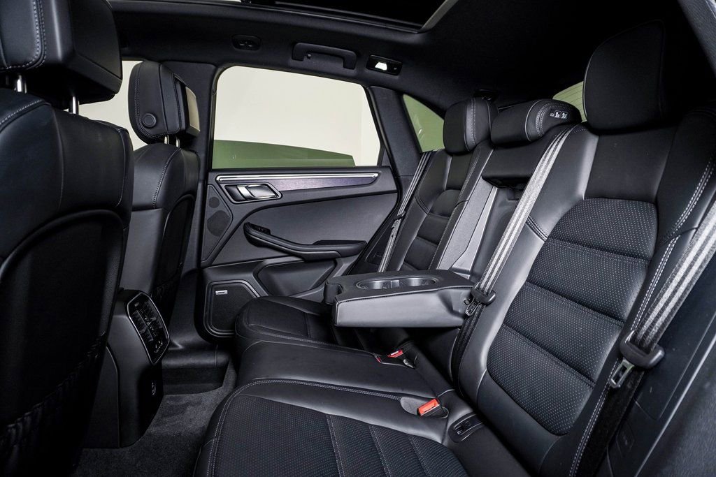 Certified 2023 Porsche Macan GTS image 17