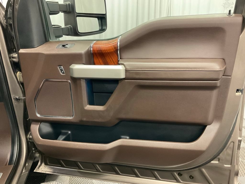 Used 2019 Ford F250 King Ranch w/ King Ranch Ultimate Package AWD/4WD image 28