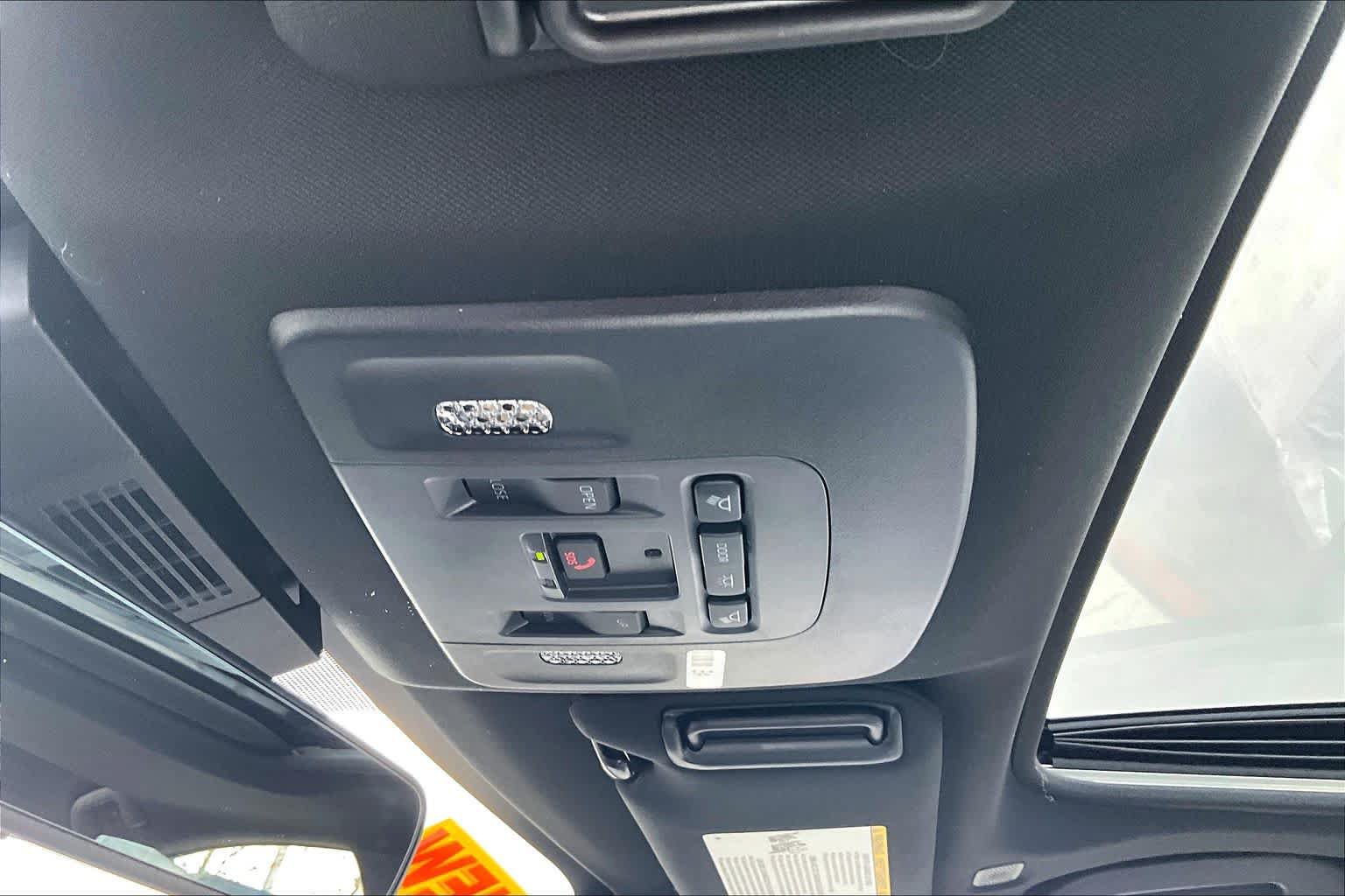 New 2026 Toyota Camry SE FWD image 19