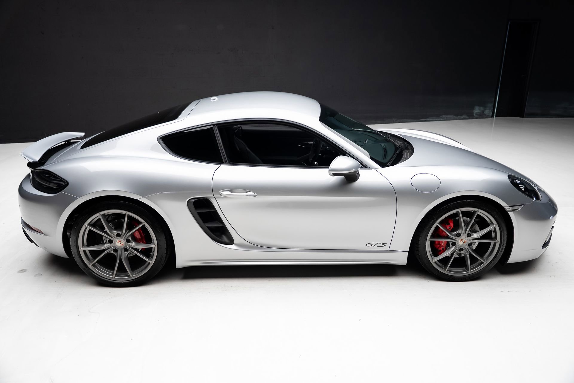 Used 2019 Porsche 718 Cayman GTS image 34