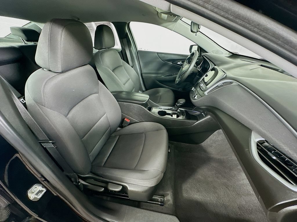 Used 2024 Chevrolet Malibu LT FWD image 35