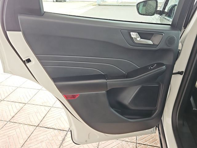 Used 2021 Ford Escape Titanium FWD image 13
