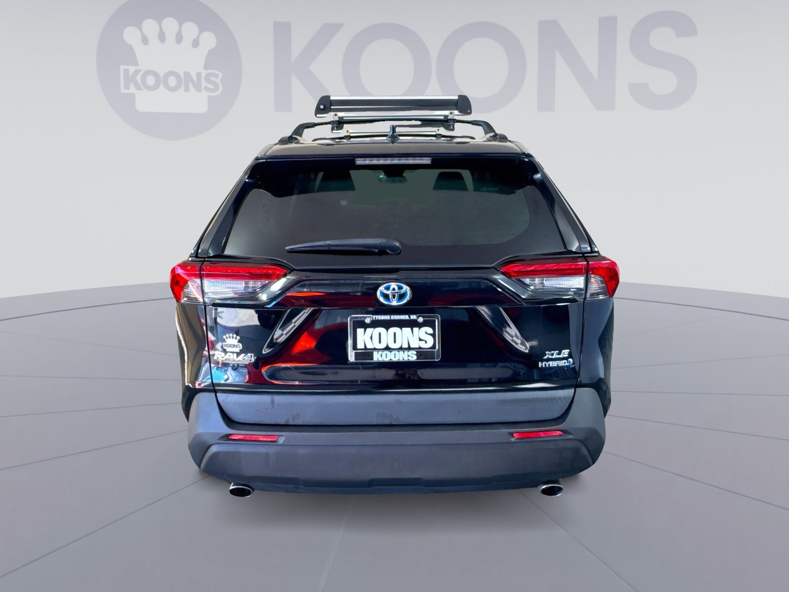 Used 2022 Toyota RAV4 XLE image 5