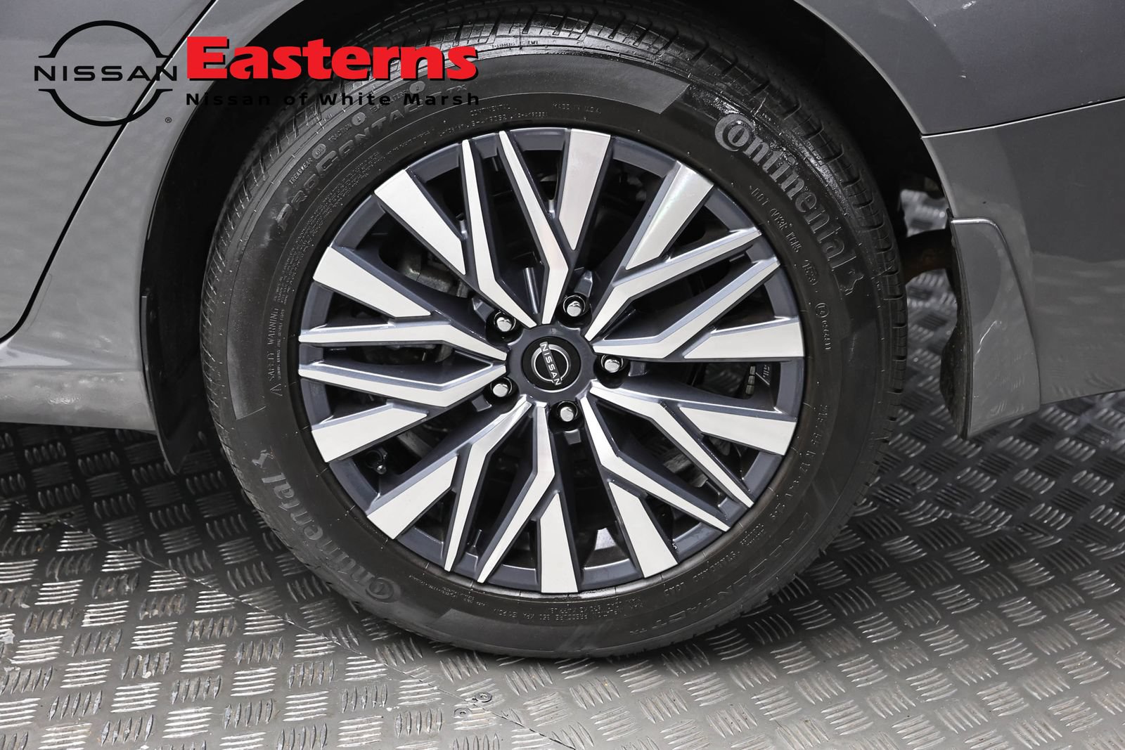 Used 2023 Nissan Altima 2.5 SV w/ SV Premium Package AWD/4WD image 8
