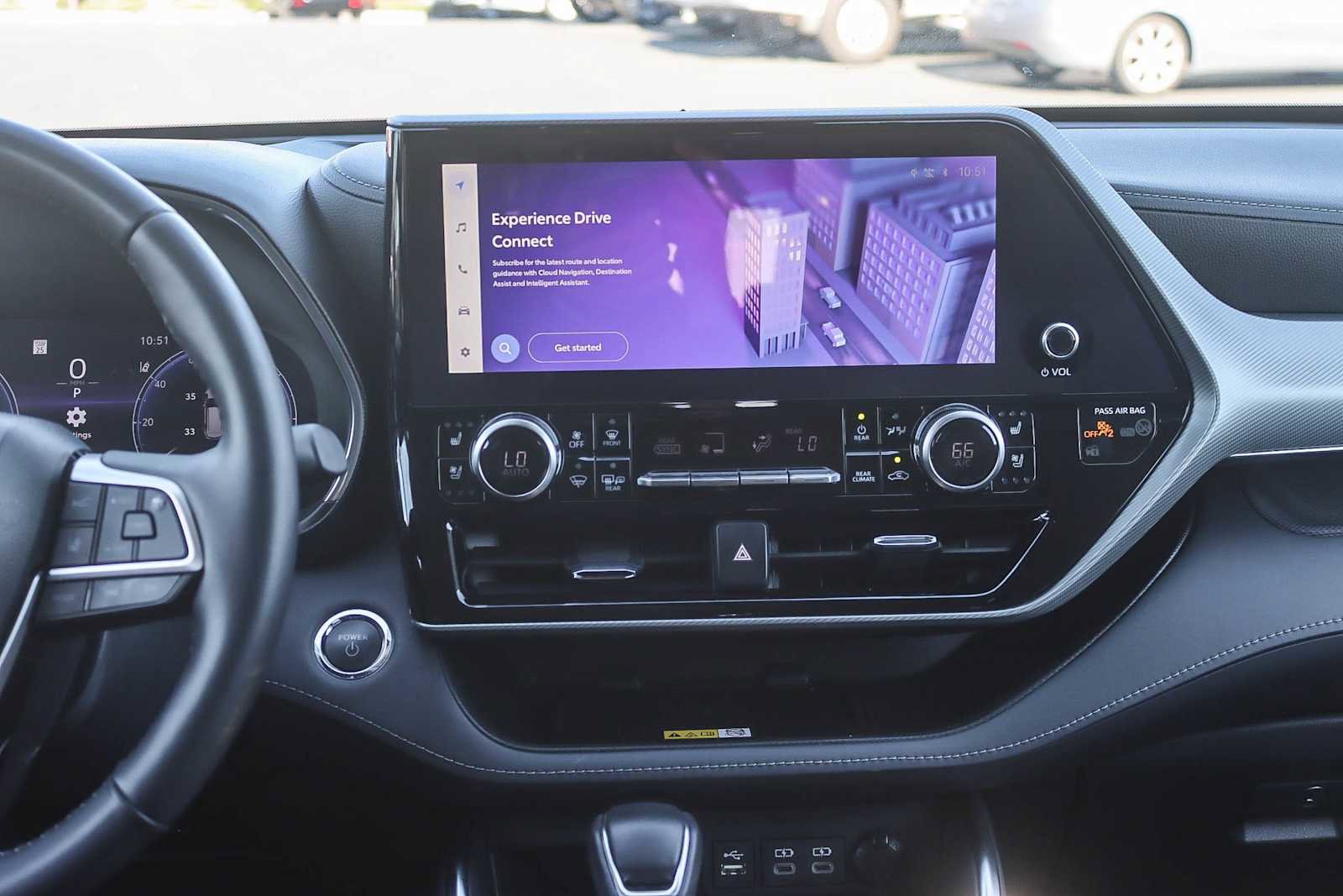 Used 2023 Toyota Highlander Platinum image 12