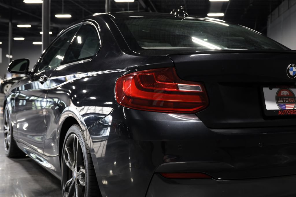 Used 2016 BMW M235i Coupe RWD image 29