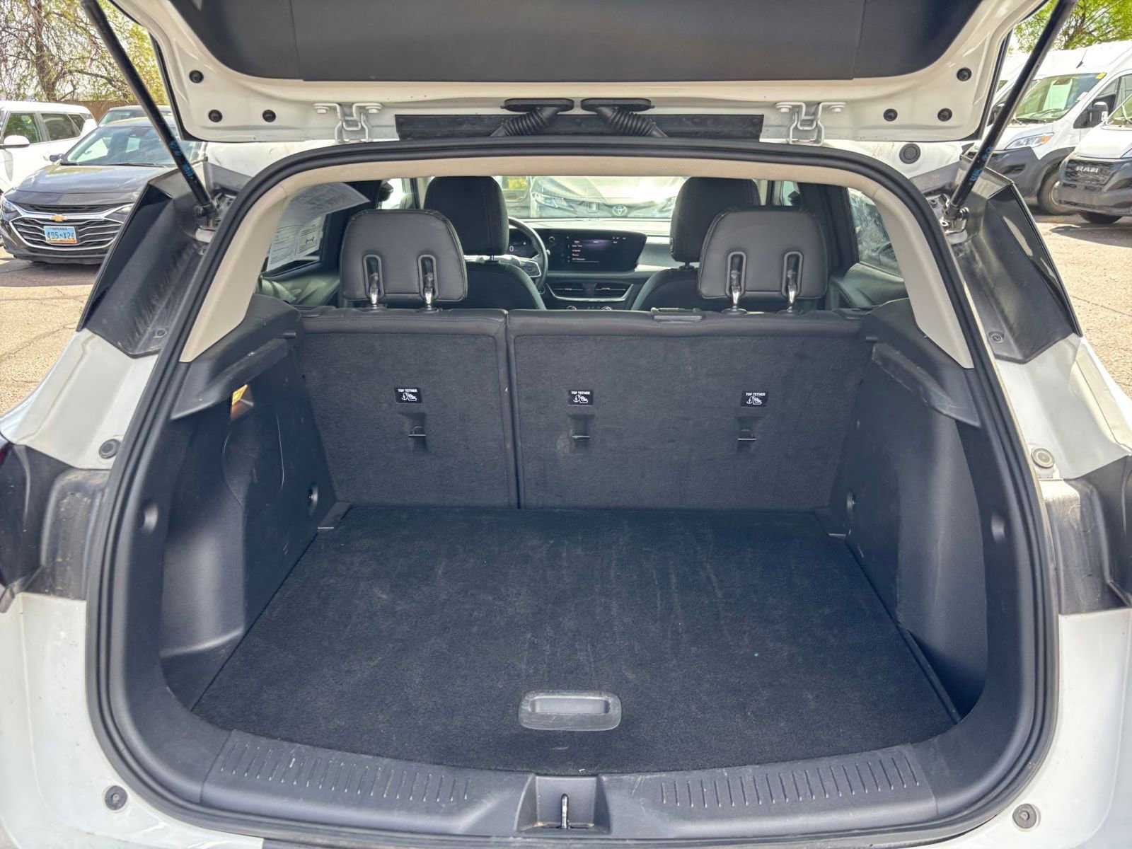 Used 2025 Buick Encore GX Preferred image 30