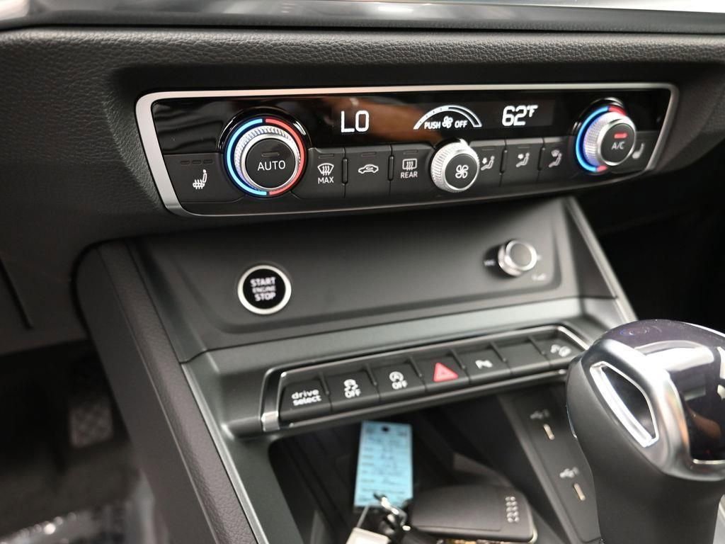 New 2025 Audi Q3 2.0T Premium image 18