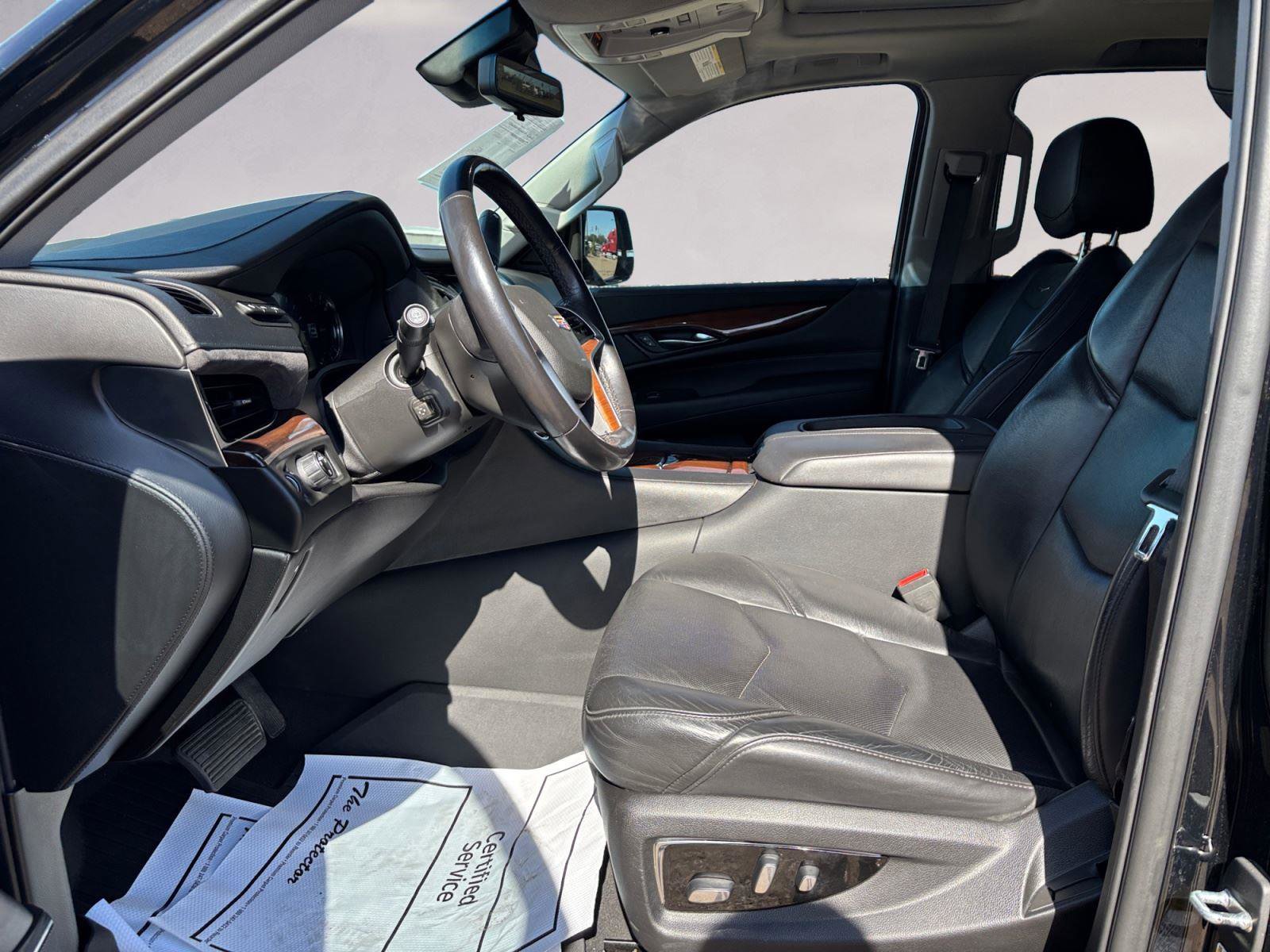 Certified 2019 Cadillac Escalade Premium Luxury image 9