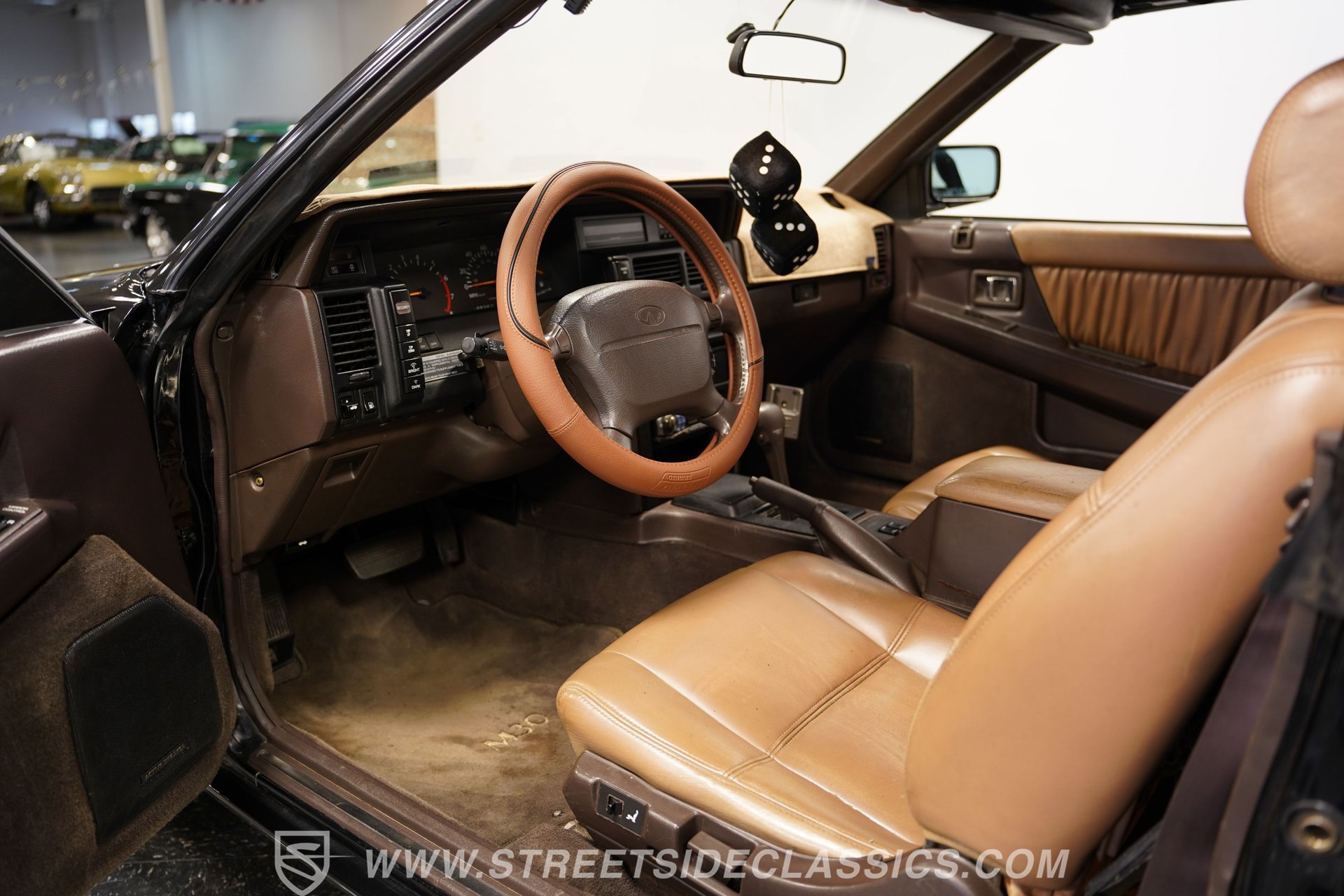 Used 1991 INFINITI M30 Convertible image 4