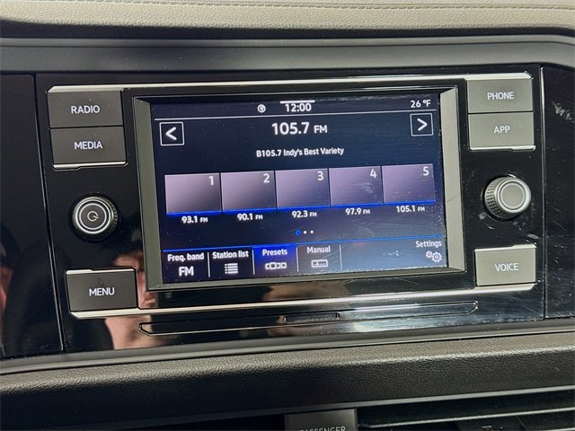 Used 2024 Volkswagen Jetta SE image 14