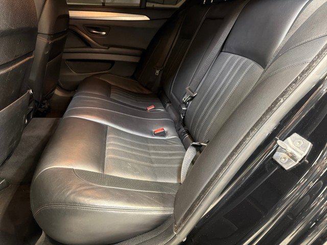 Used 2015 BMW M5 image 39