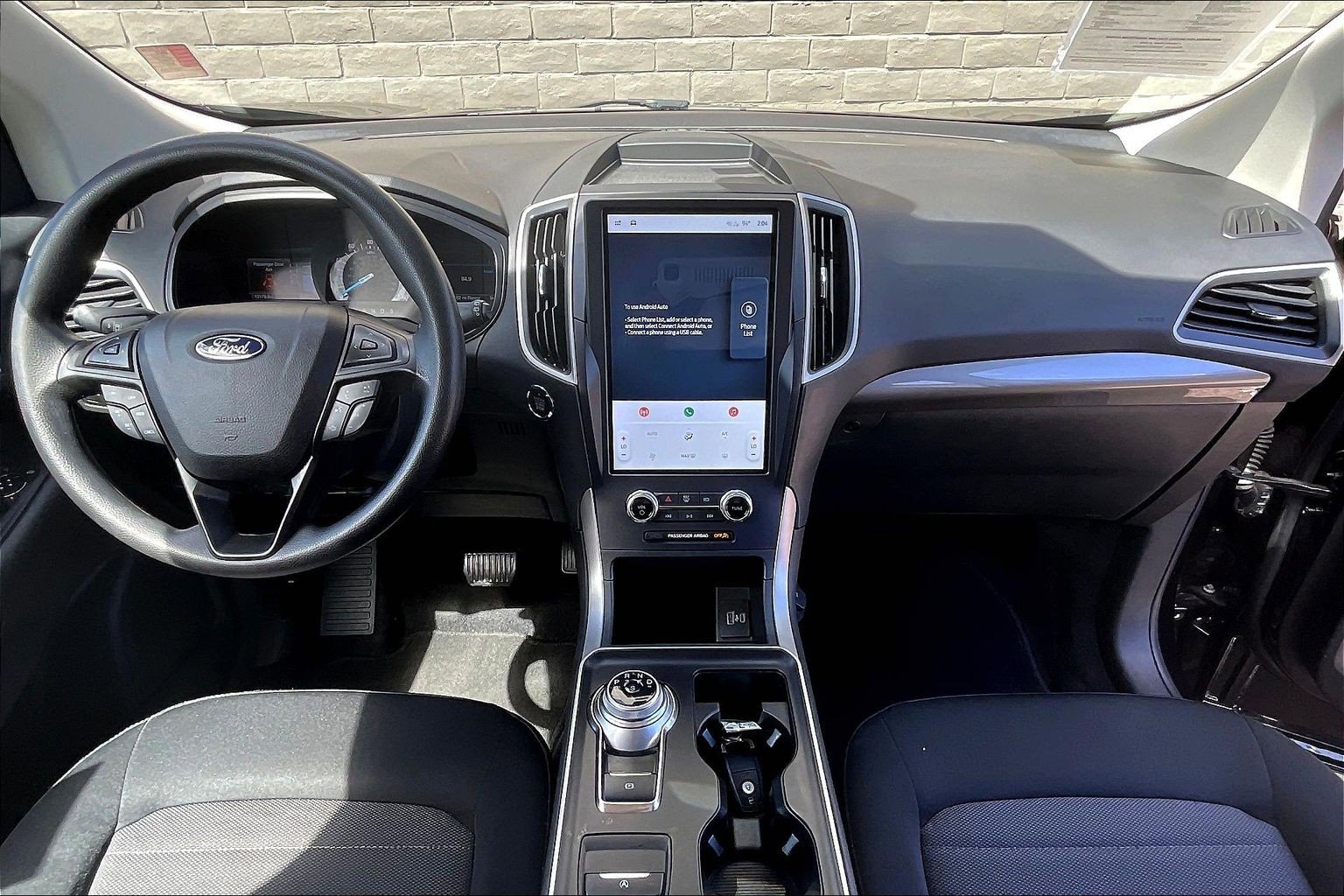 Used 2022 Ford Edge SE w/ Black Appearance Package image 15