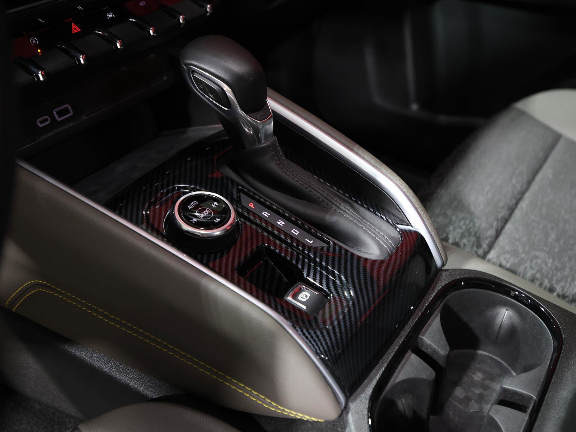 Used 2024 Chevrolet Colorado ZR2 w/ Technology Package image 26