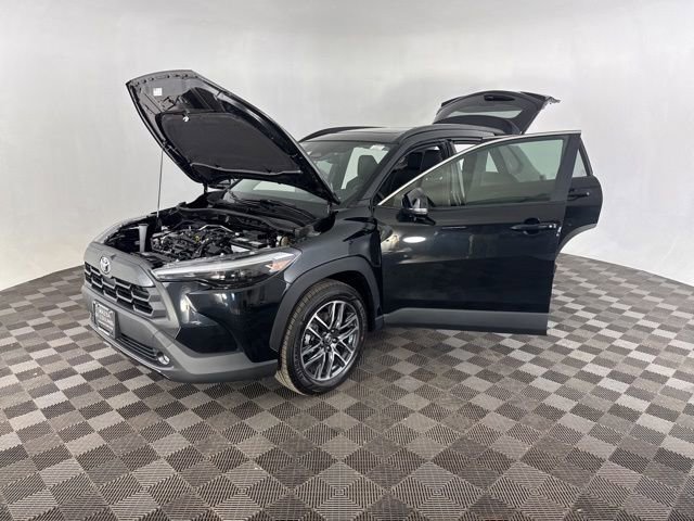 Used 2026 Toyota Corolla Cross XLE w/ Convenience Package image 10