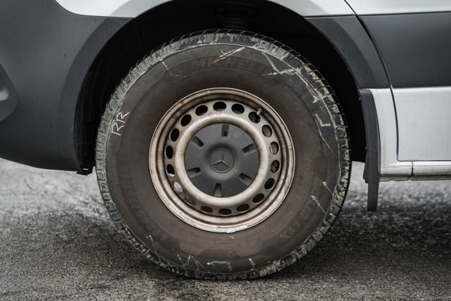 Used 2024 Mercedes-Benz Sprinter 2500 image 16