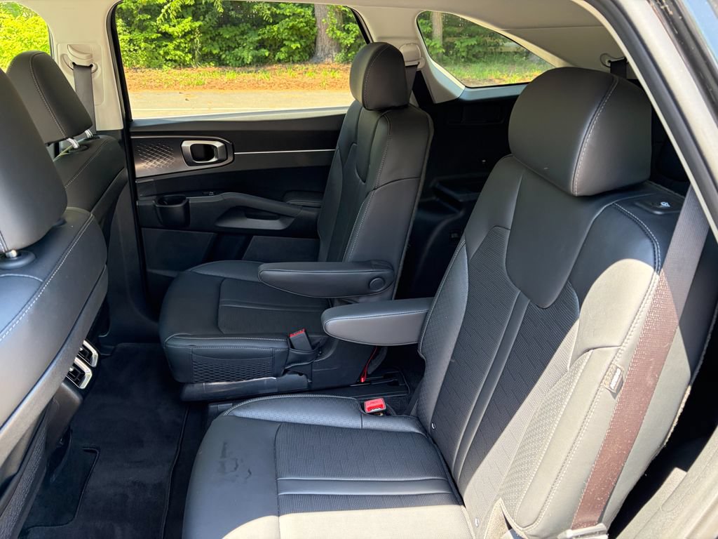 Used 2025 Kia Sorento EX AWD/4WD image 19