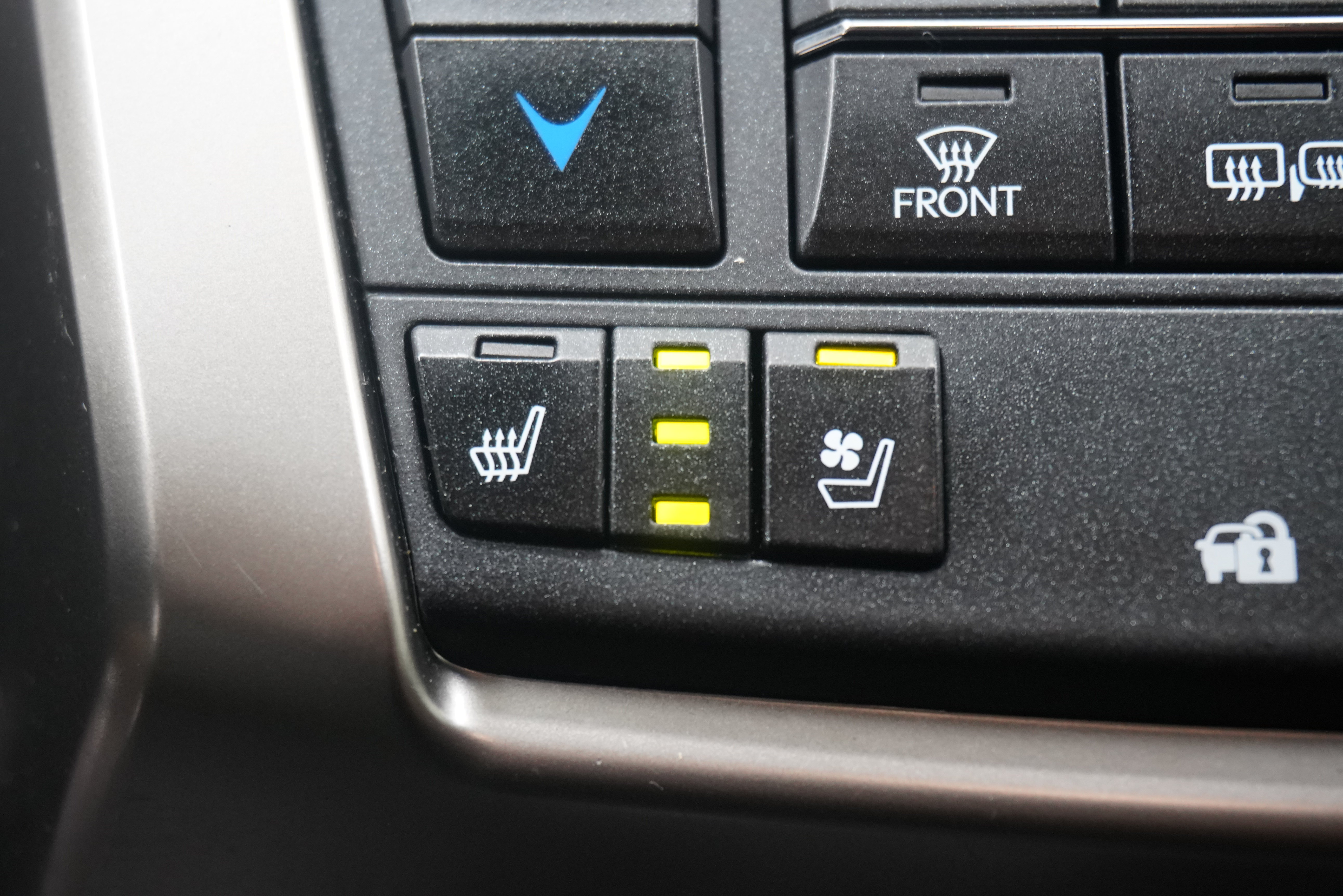 Used 2016 Lexus NX 200t FWD w/ Premium Package image 22