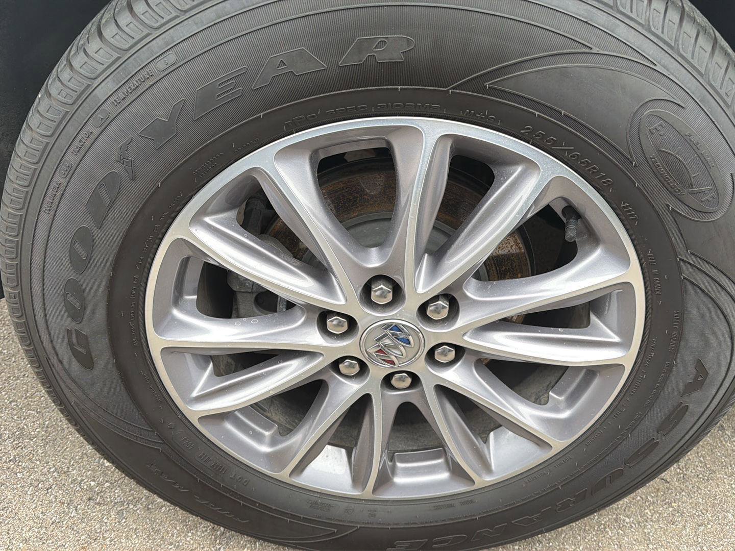 Used 2024 Buick Enclave Premium image 6