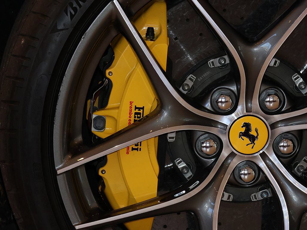 Certified 2014 Ferrari F12 Berlinetta RWD image 8