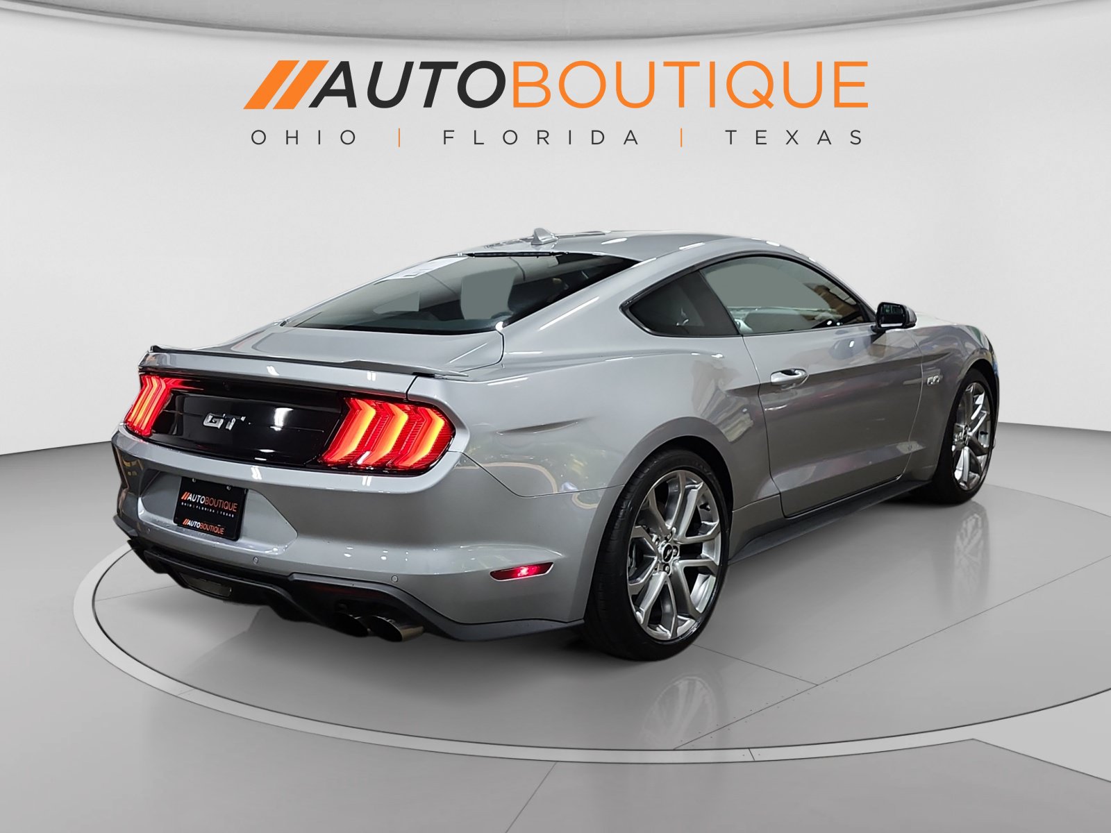 Used 2021 Ford Mustang GT Premium w/ Equipment Group 401A RWD image 5