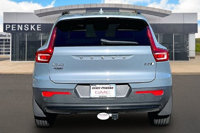 Used 2023 Volvo XC40 B5 Plus w/ Driver Assist Package AWD/4WD image 4