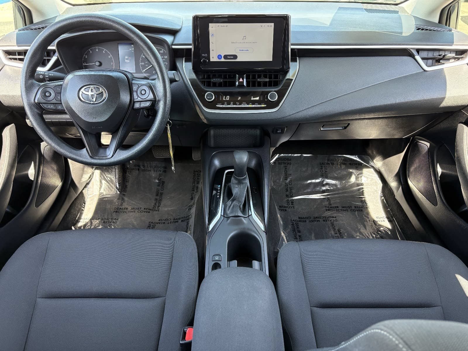 Used 2025 Toyota Corolla LE FWD image 18