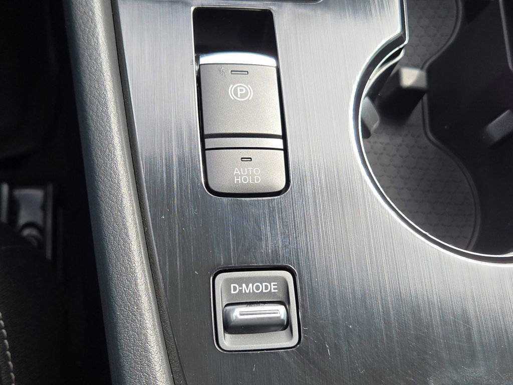 Used 2024 Nissan Rogue SL w/ SL Premium Package image 26