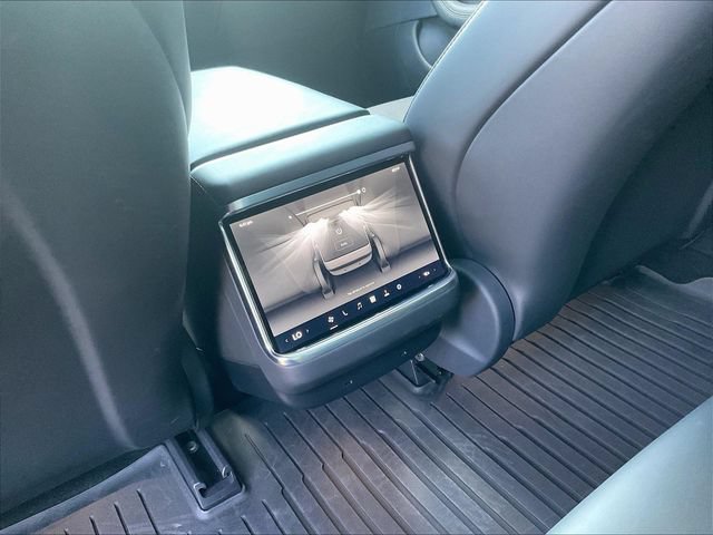 Used 2023 Tesla Model S AWD/4WD image 12