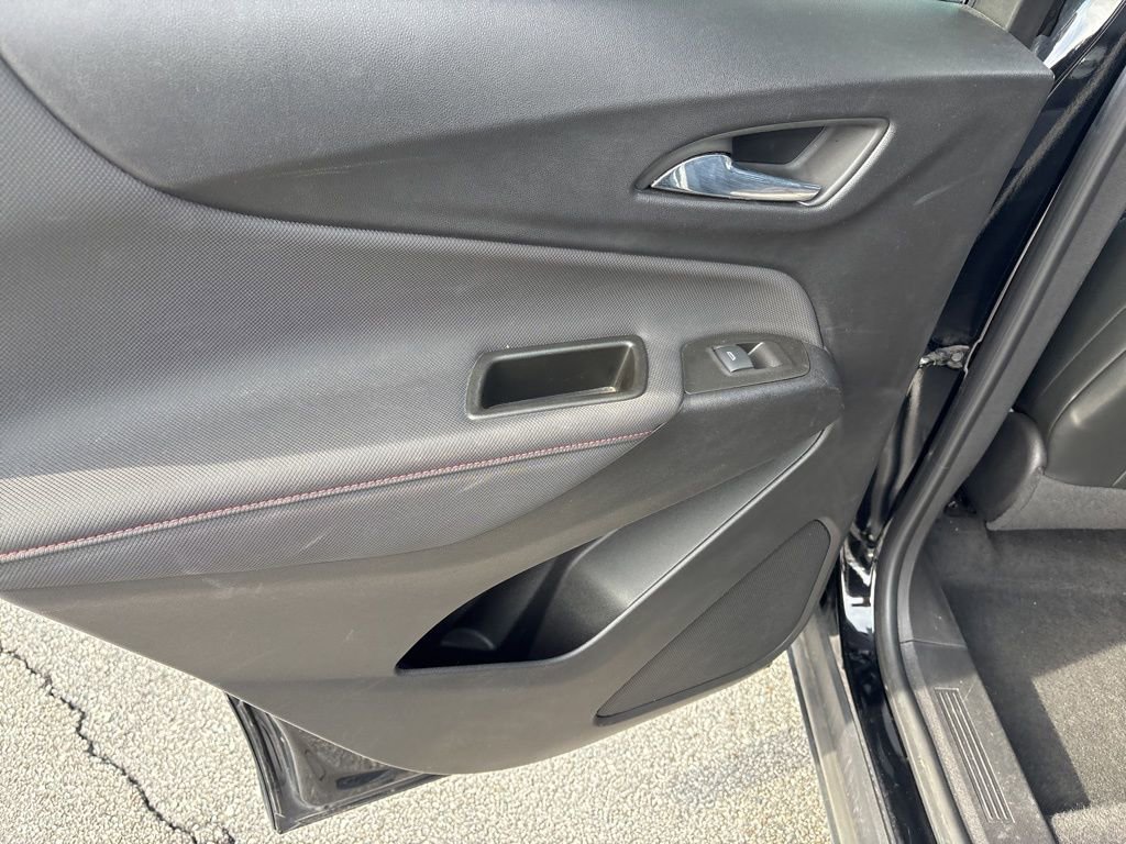 Certified 2023 Chevrolet Equinox RS w/ RS Leather Package image 16
