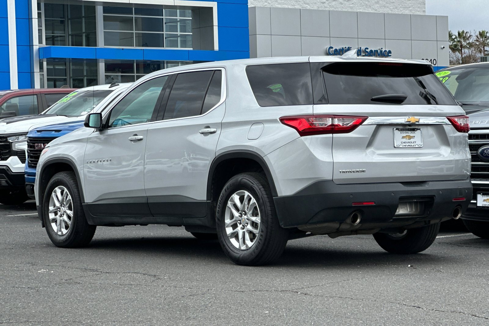 Used 2020 Chevrolet Traverse LS image 7