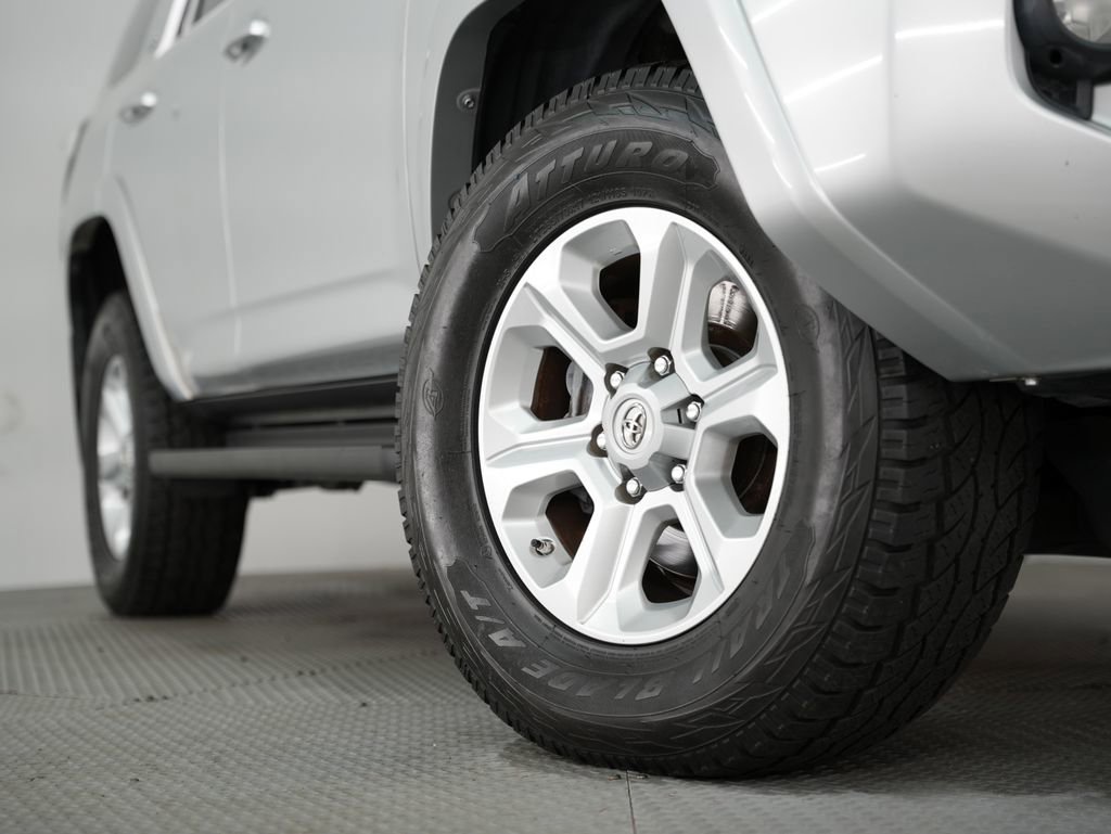 Used 2014 Toyota 4Runner SR5 Premium AWD/4WD image 17