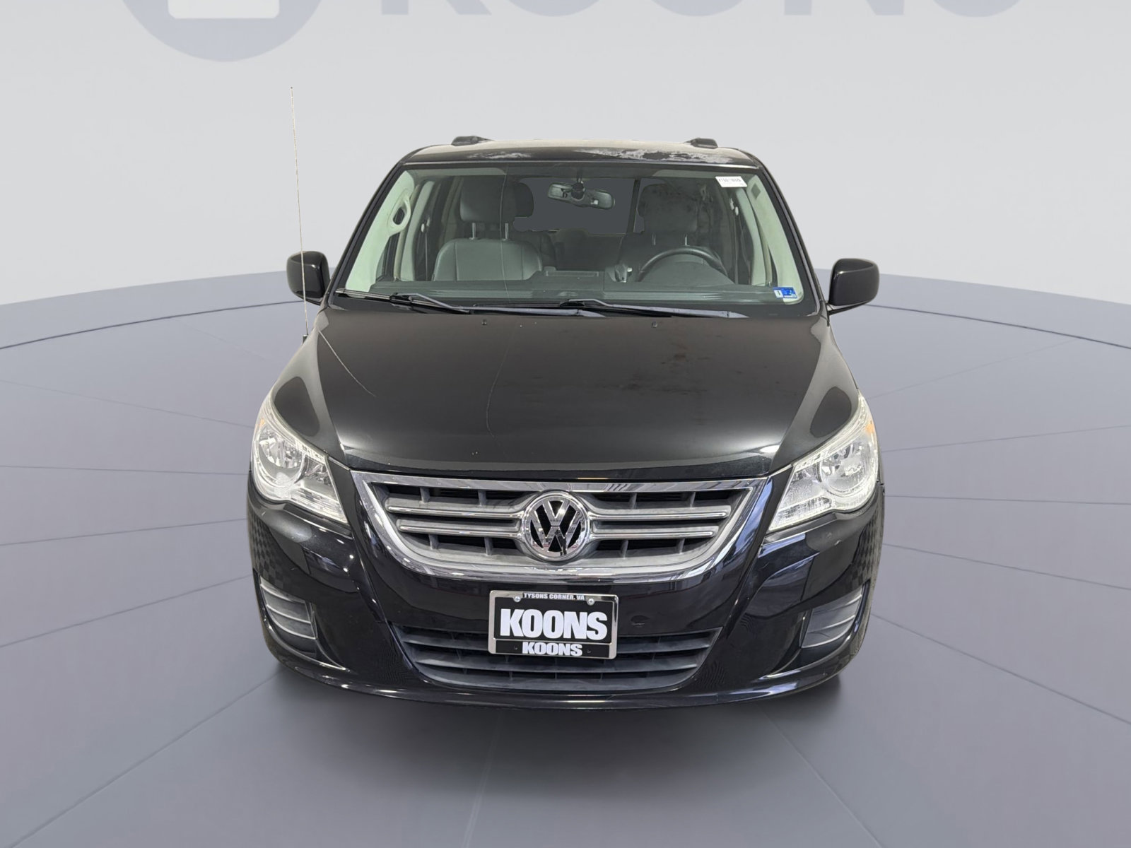 Used 2011 Volkswagen Routan SE image 11