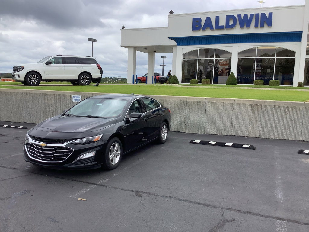 Used 2020 Chevrolet Malibu LS image 3
