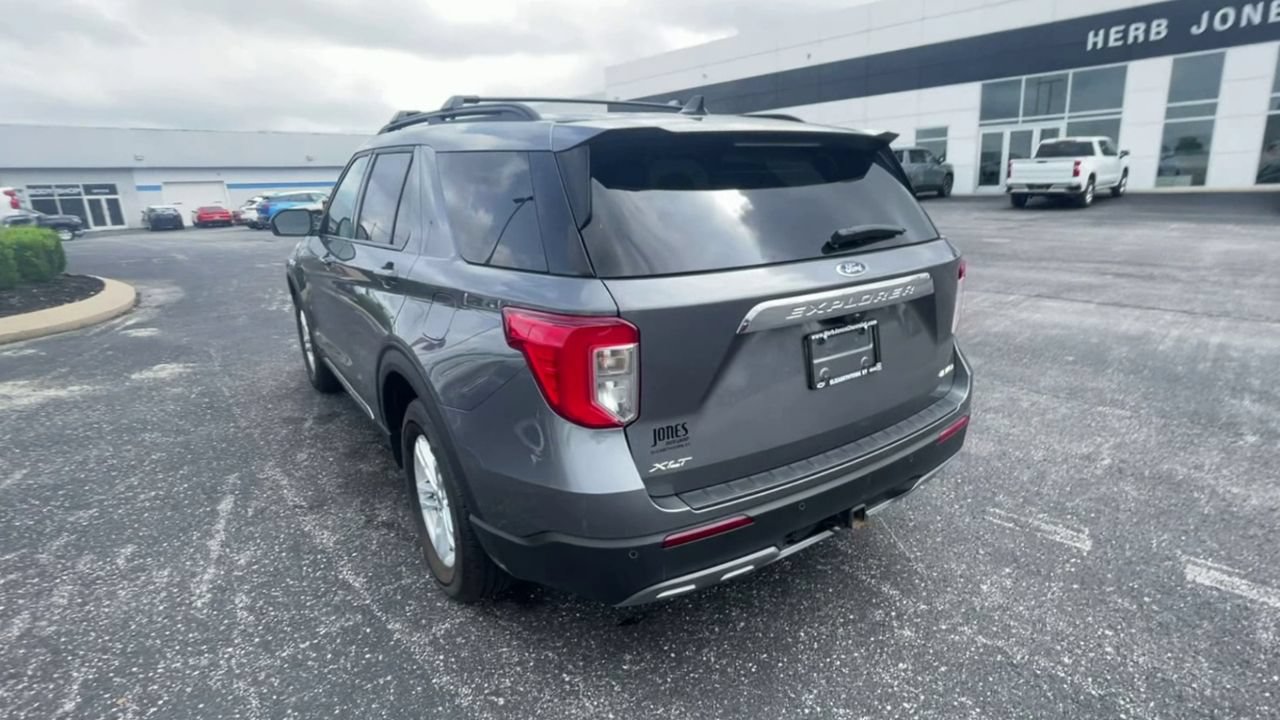 Used 2024 Ford Explorer XLT w/ Equipment Group 202A AWD/4WD image 8