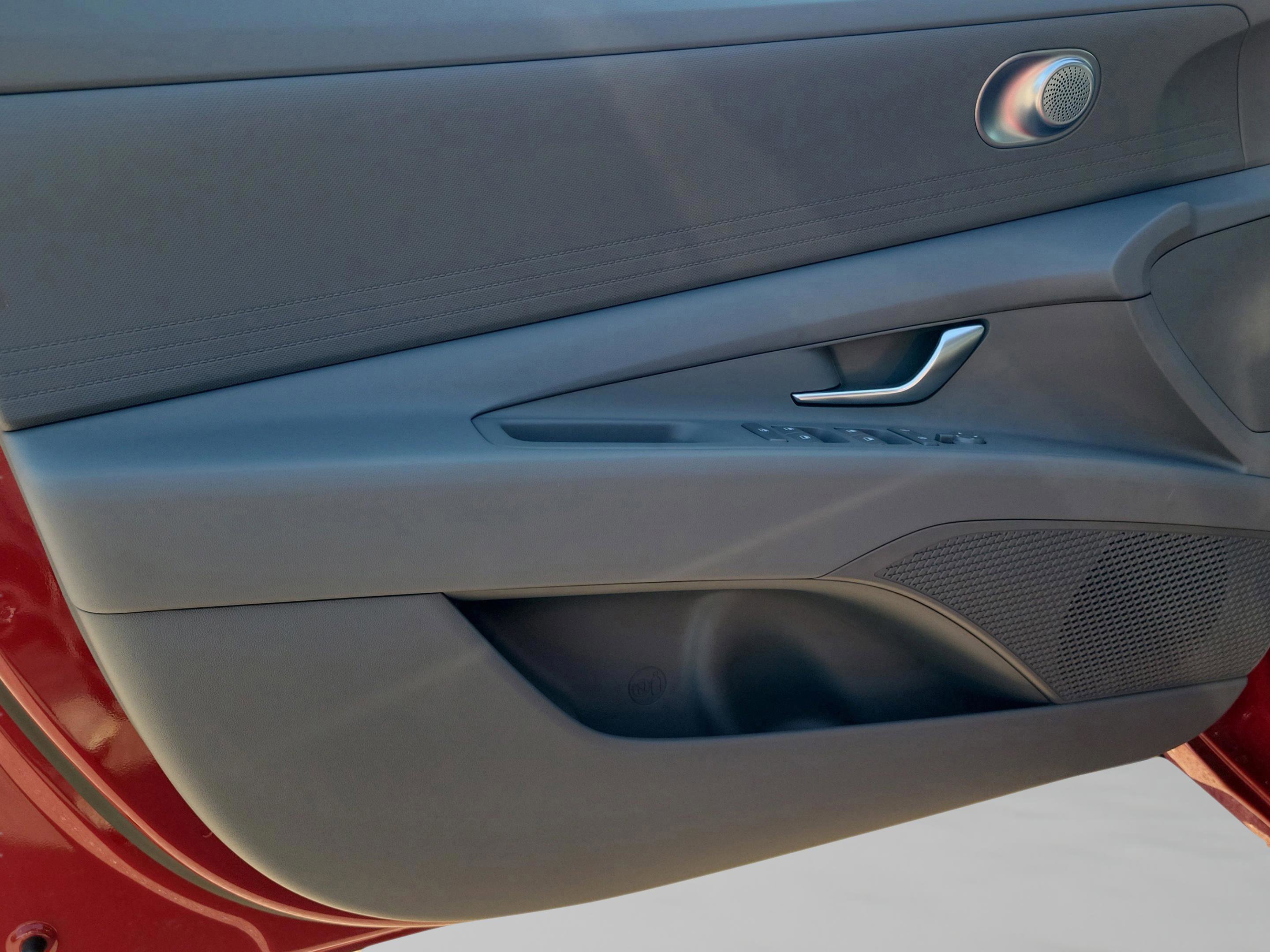 New 2026 Hyundai Elantra SE image 28
