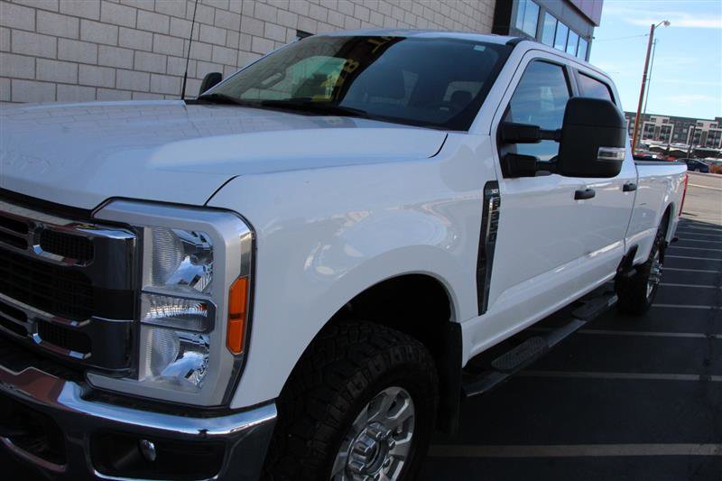 Used 2023 Ford F350 XLT w/ FX4 Off-Road Package image 25